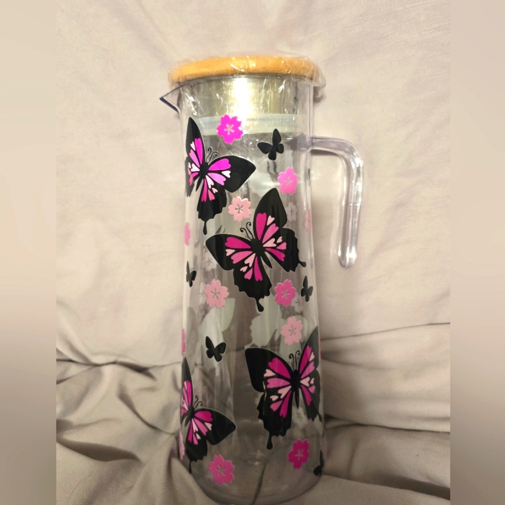Pitcher for drinks - Picture 2 of 3